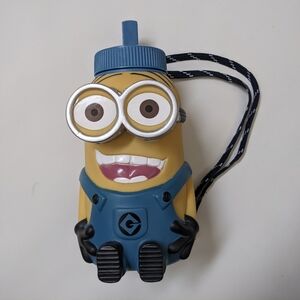 Universal Studios Despicable Me Minion Mthermal Water Bottle, 8" hight